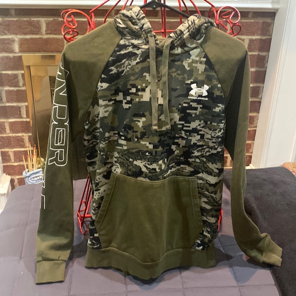 Under Amour Camo Hooded Sweatshirt